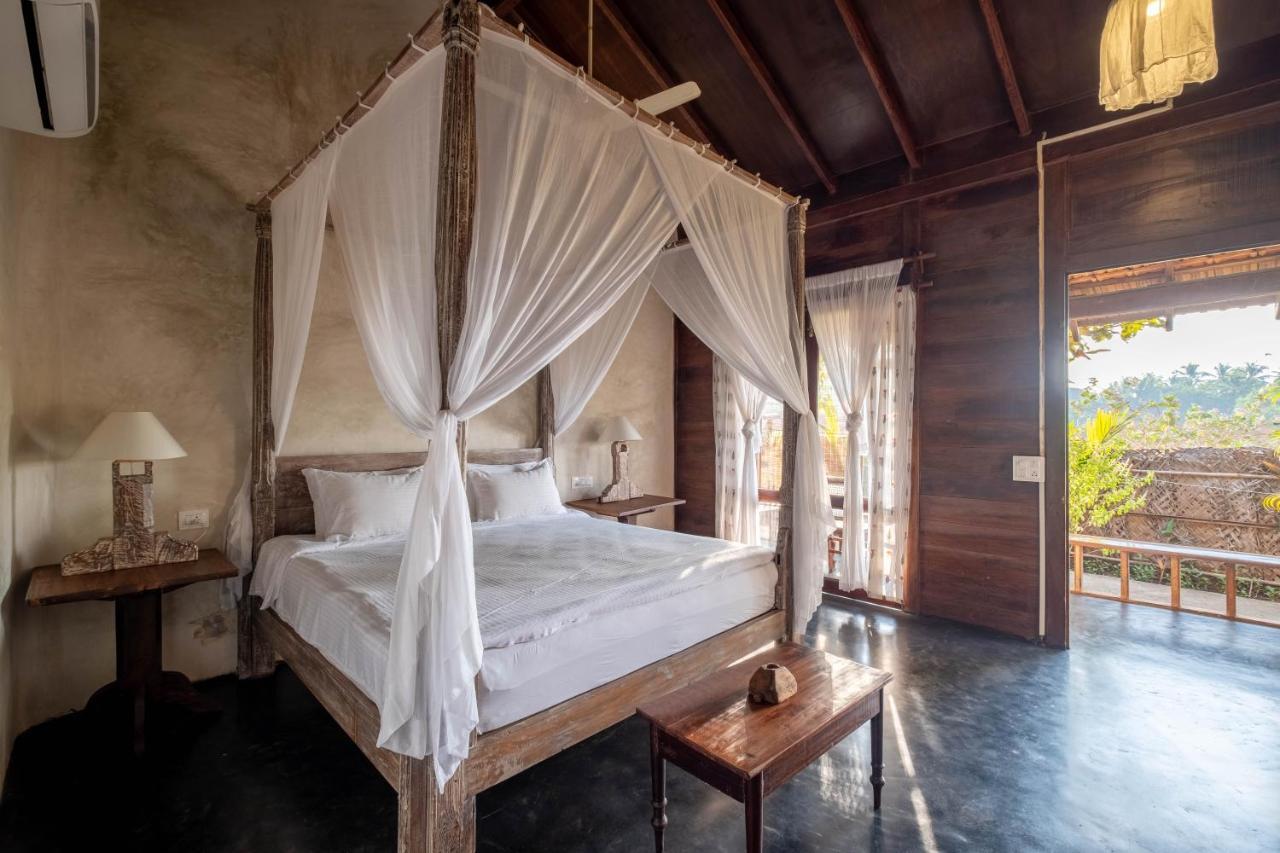 The Artist Cottages Morjim Ngoại thất bức ảnh