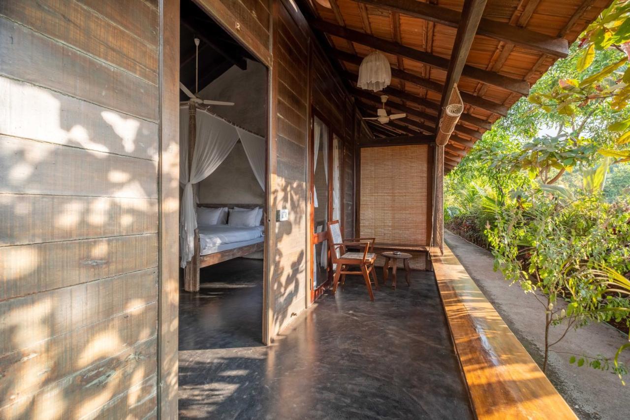 The Artist Cottages Morjim Ngoại thất bức ảnh