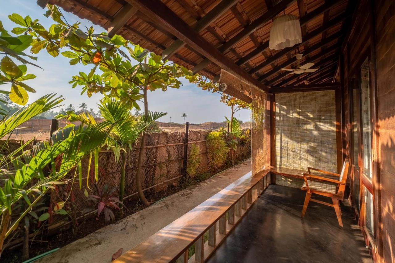 The Artist Cottages Morjim Ngoại thất bức ảnh