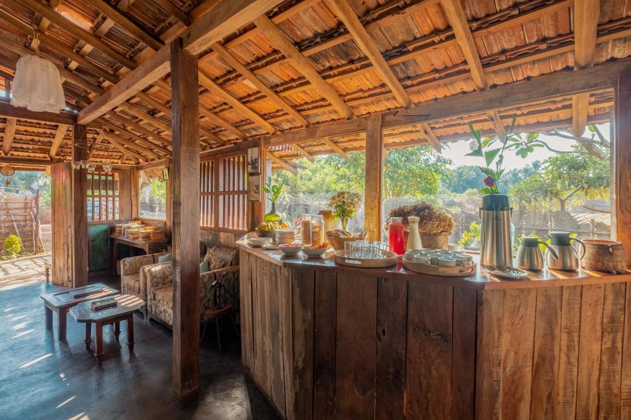 The Artist Cottages Morjim Ngoại thất bức ảnh