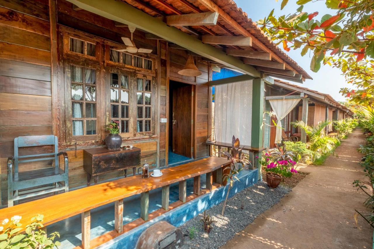 The Artist Cottages Morjim Ngoại thất bức ảnh